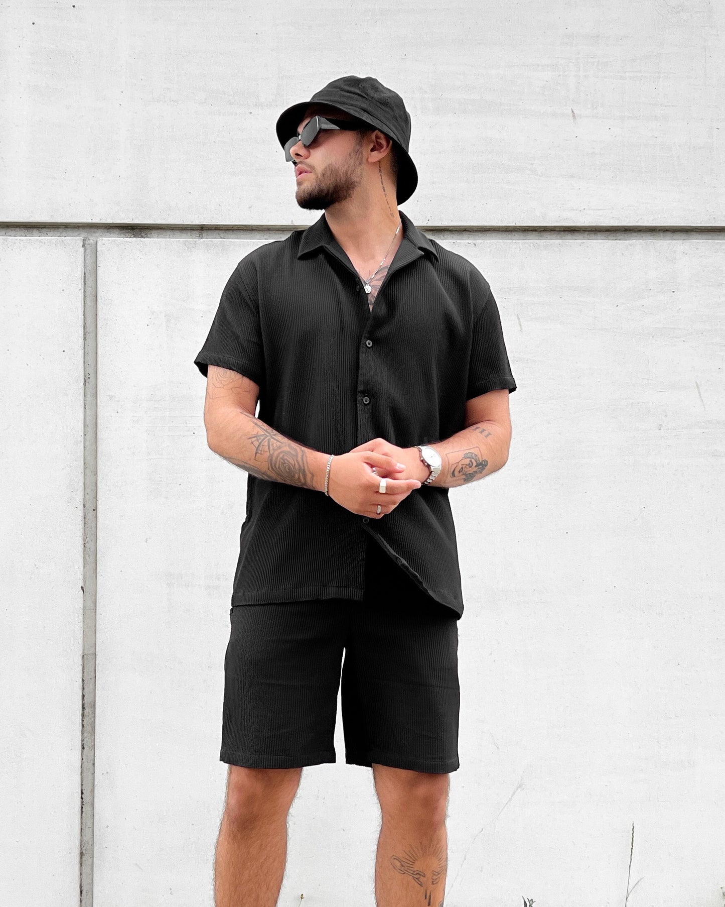 premium pleated shorts